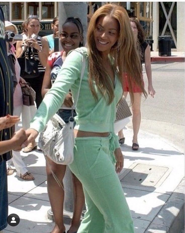 Beyonce y2k looks 0031