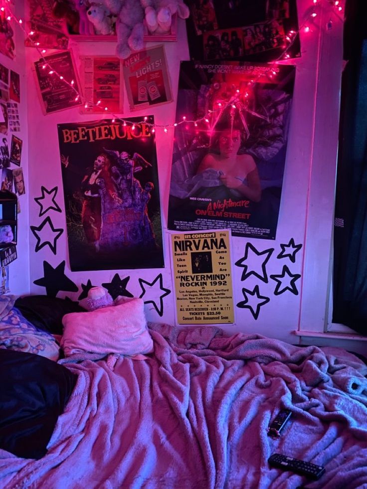 grunge aesthetic y2k room 0096