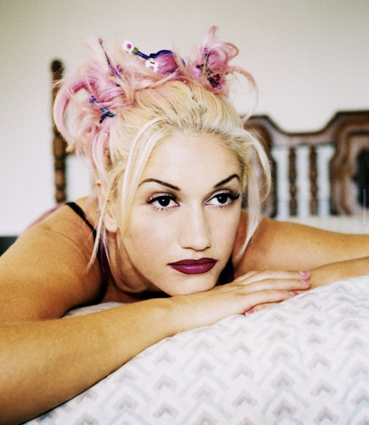 Gwen Stefani y2k aesthetic 0099