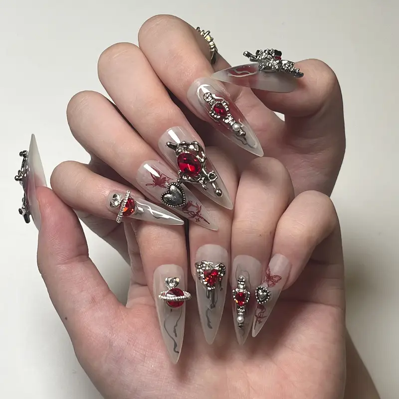 nails with charms y2k 0012