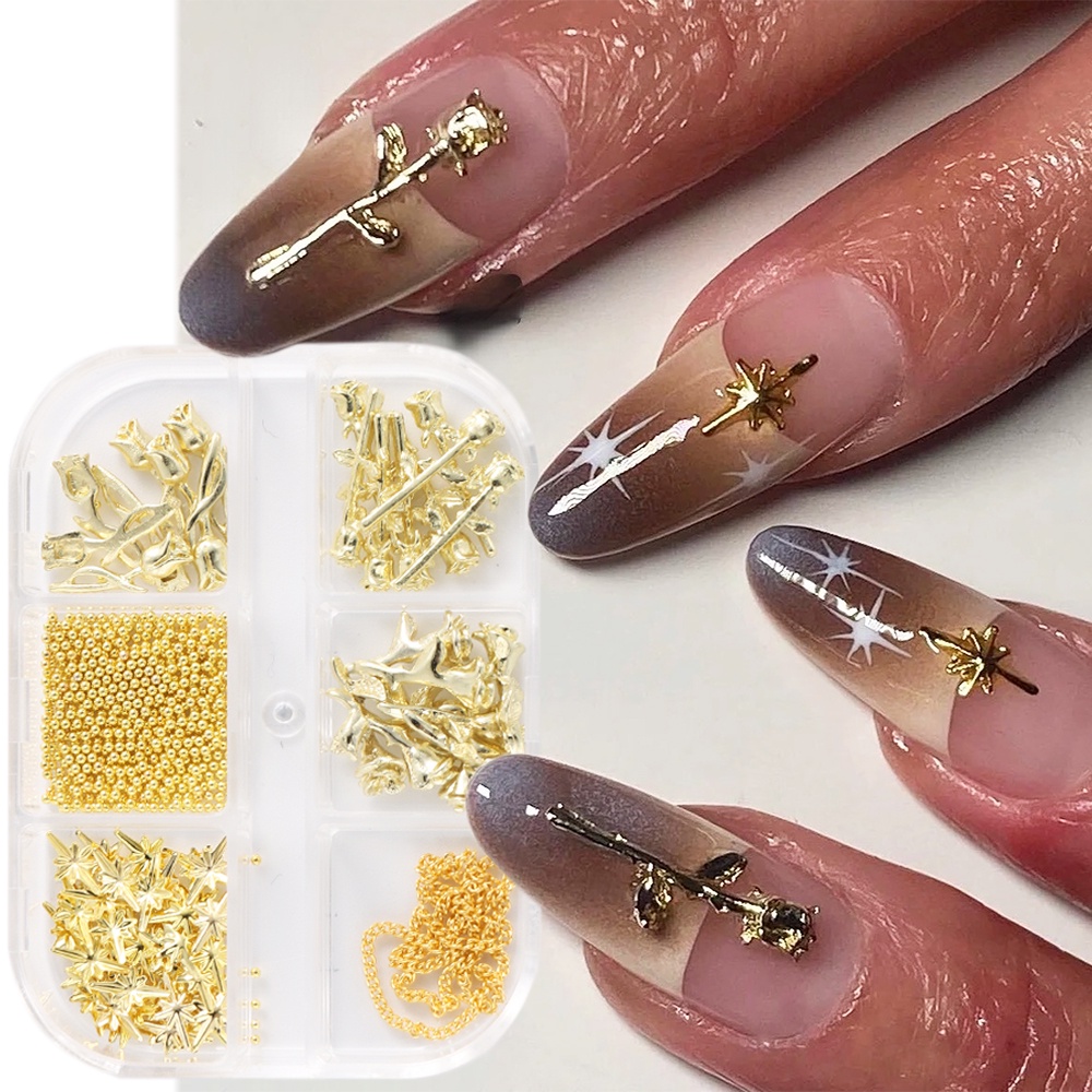 nails with charms y2k 0023