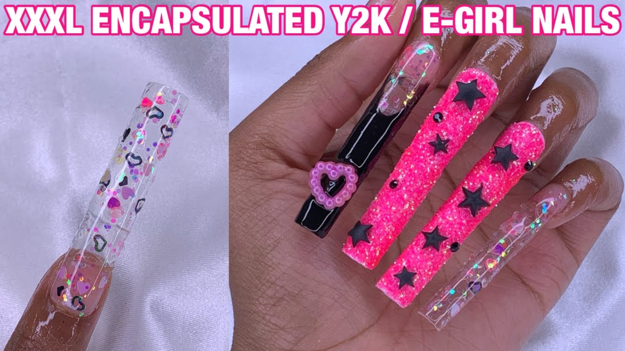 nails with charms y2k 0033