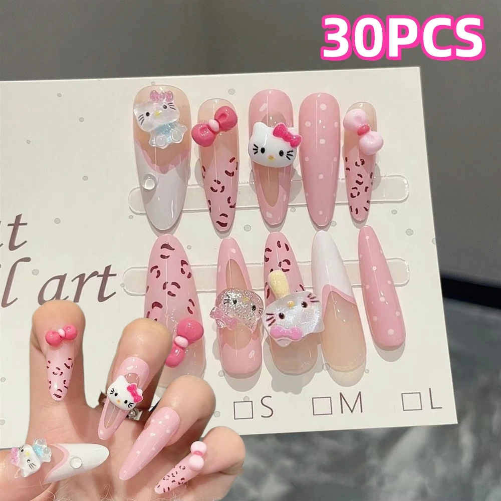 nails with charms y2k 0039