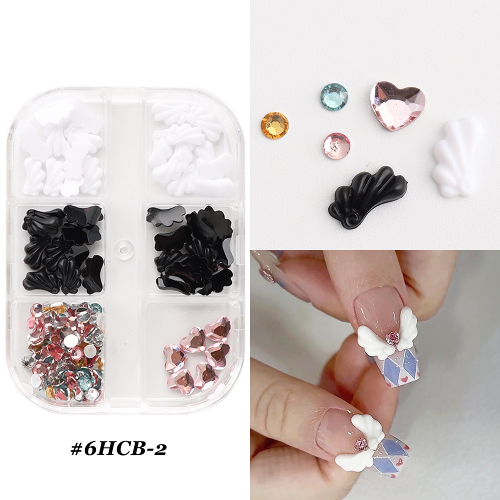 nails with charms y2k 0051