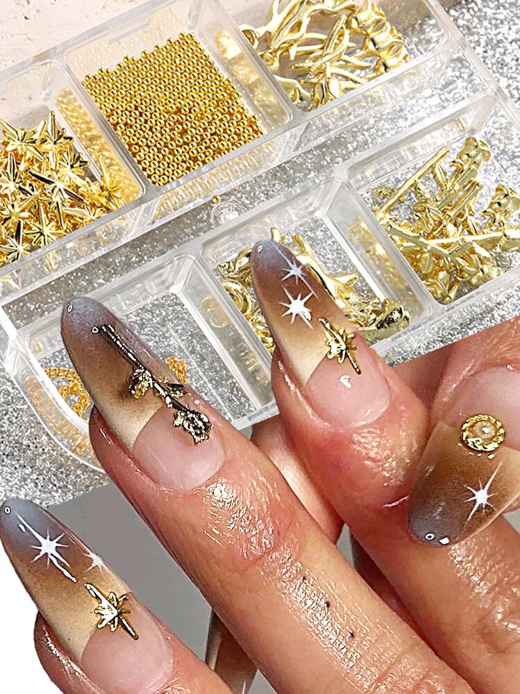 nails with charms y2k 0054