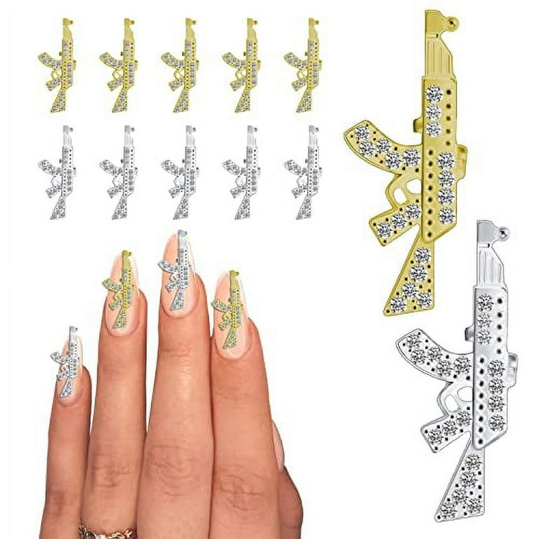 nails with charms y2k 0087