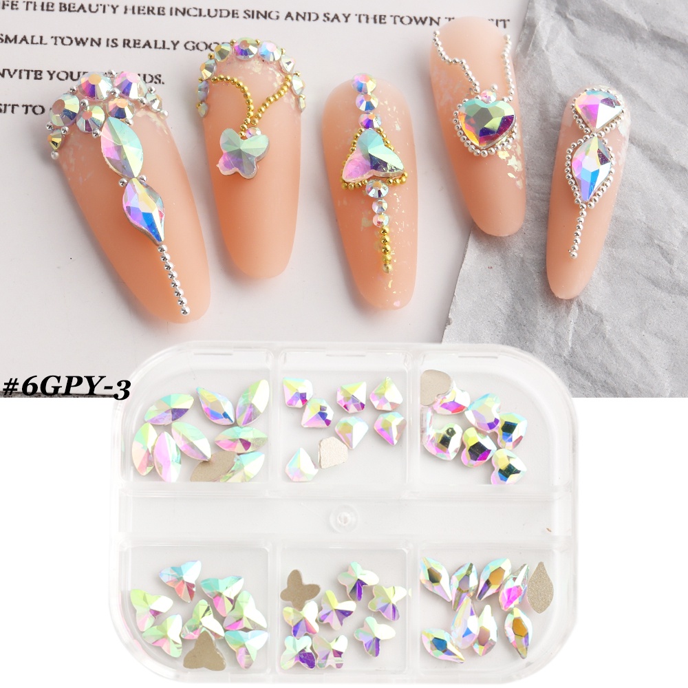 nails with charms y2k 0091