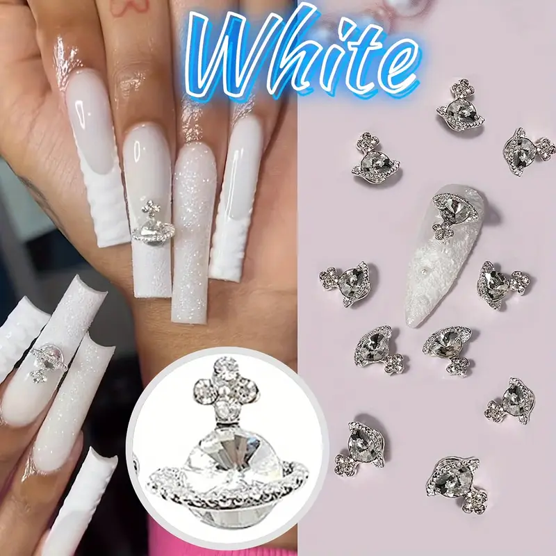 nails with charms y2k 0096