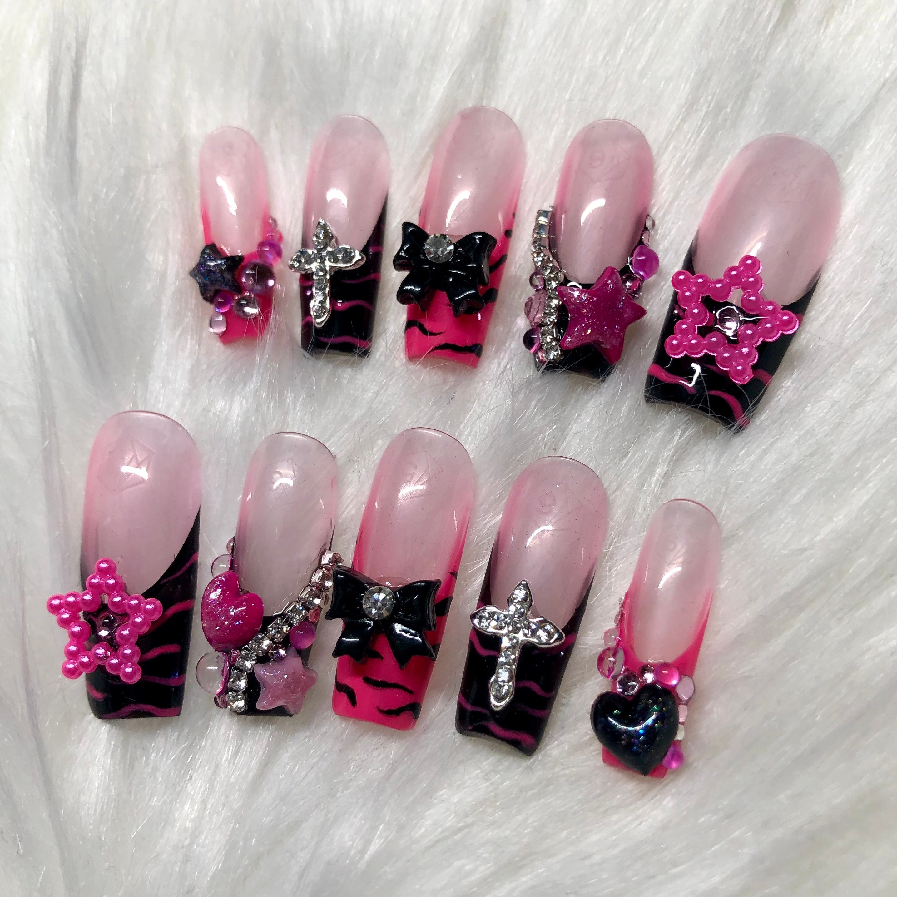 pastel pink Y2K nails