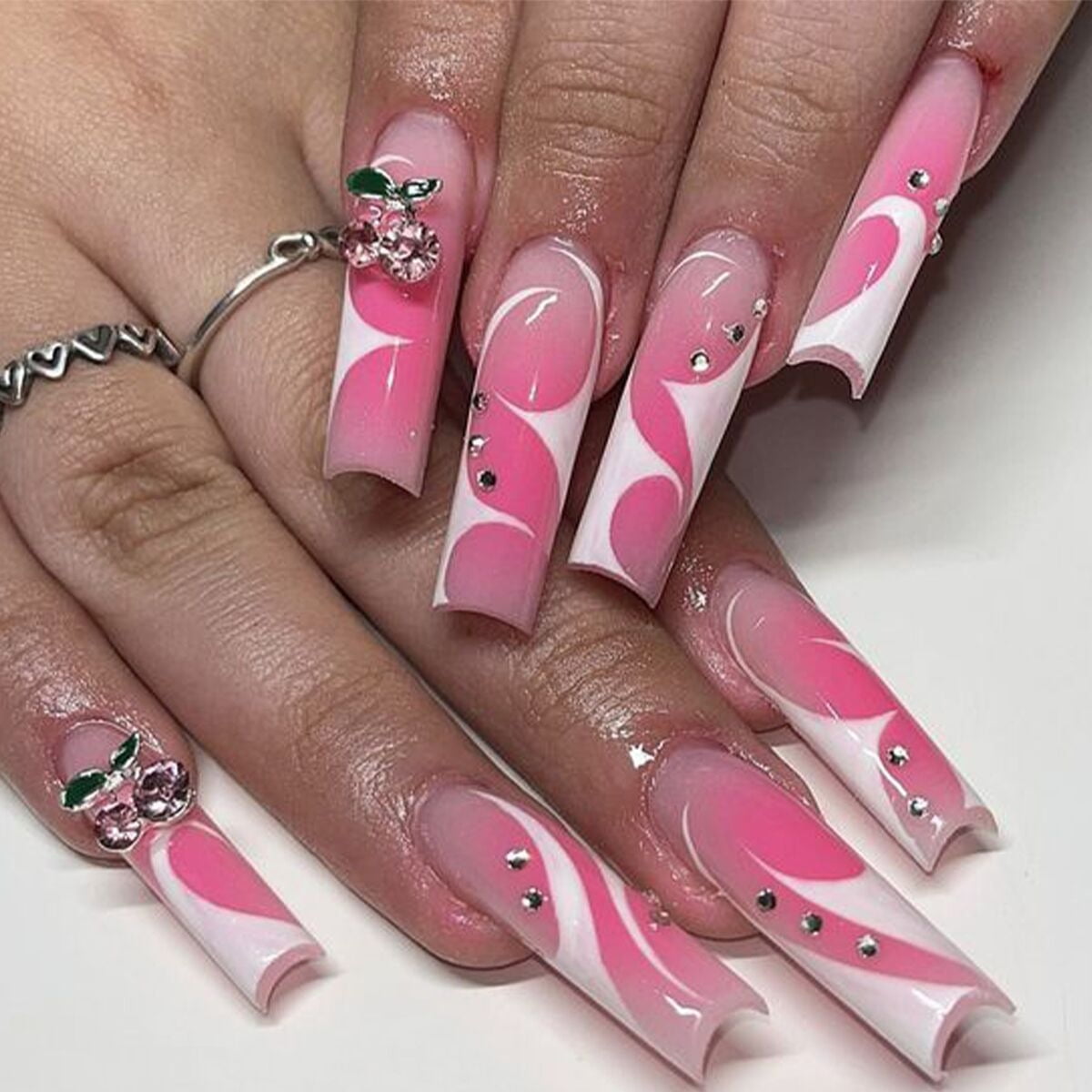 pink y2k nails 0011