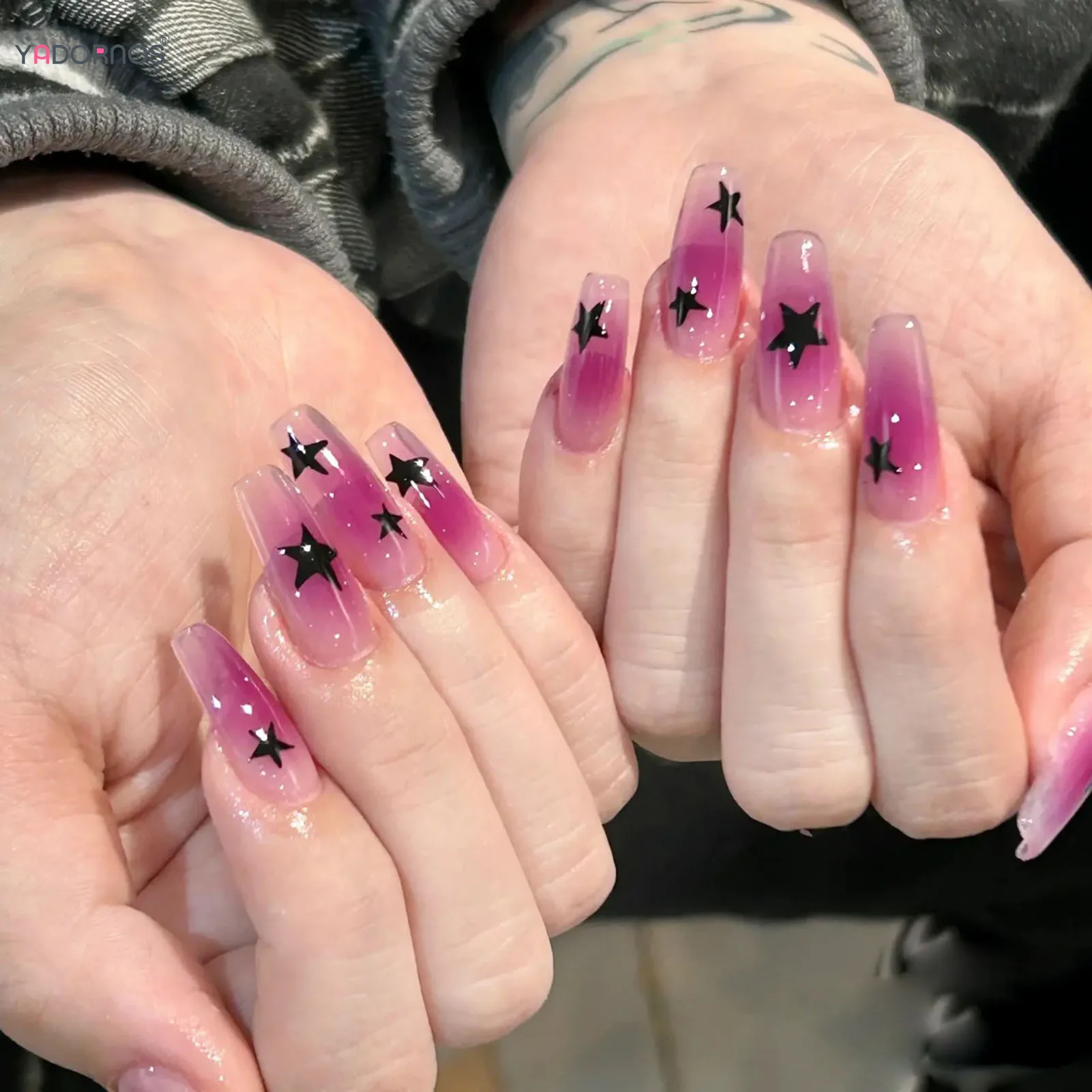 pink y2k nails 0014