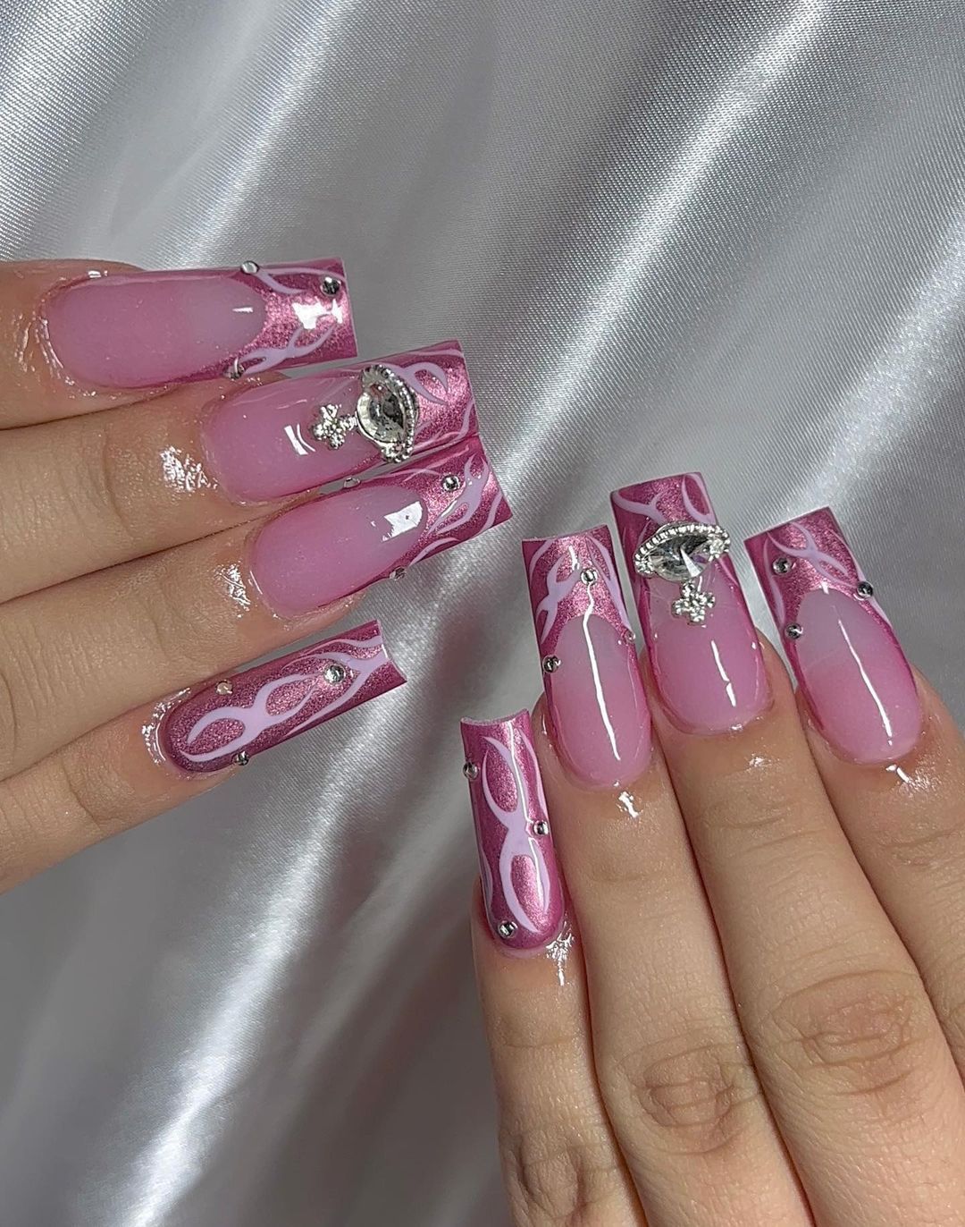 pink y2k nails 0023