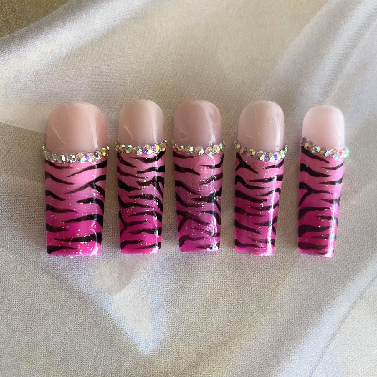 pink y2k nails 0038