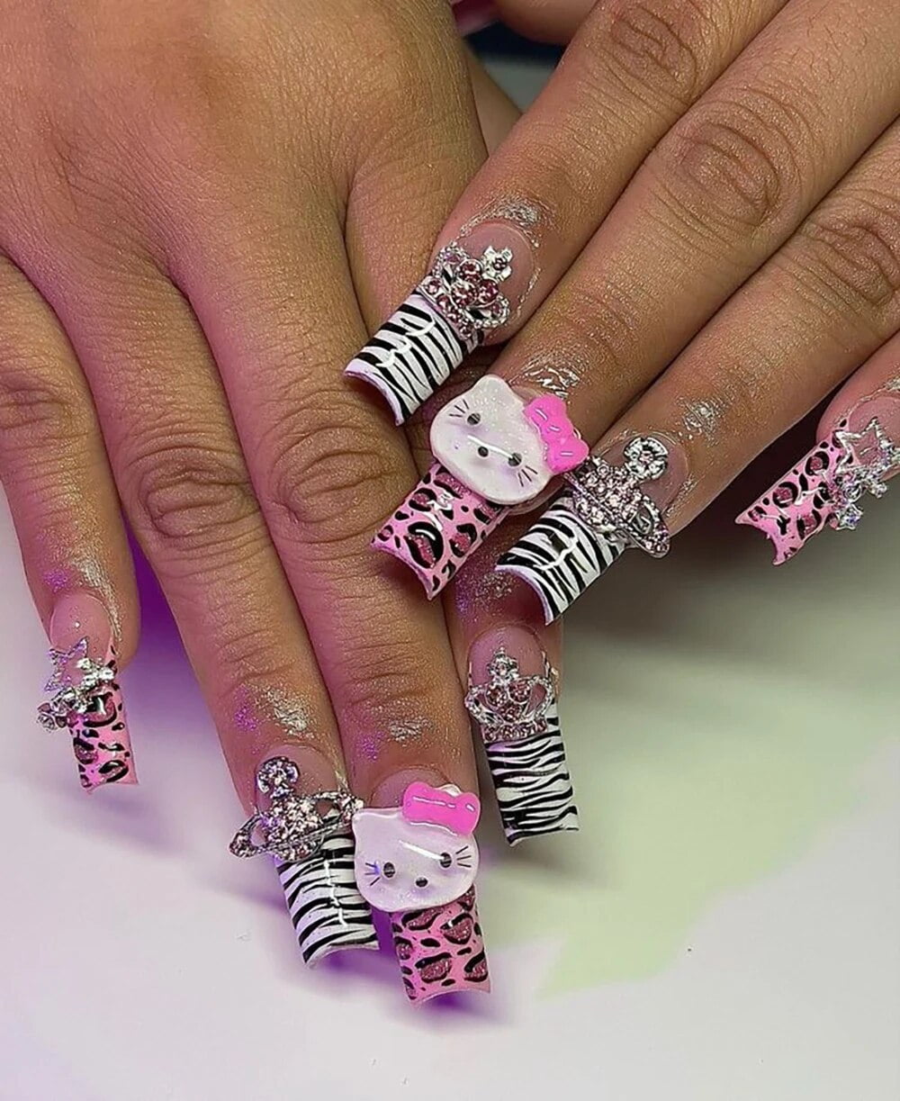 pink y2k nails 0045