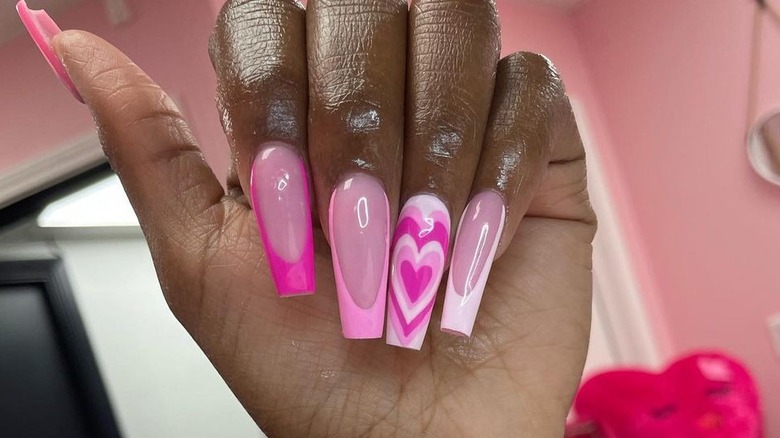 pink y2k nails 0067