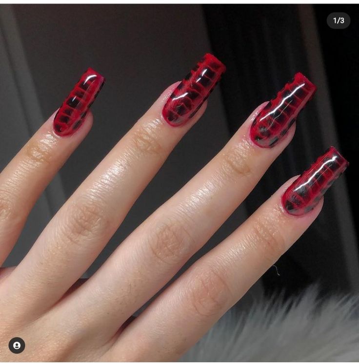 red y2k nails 0090