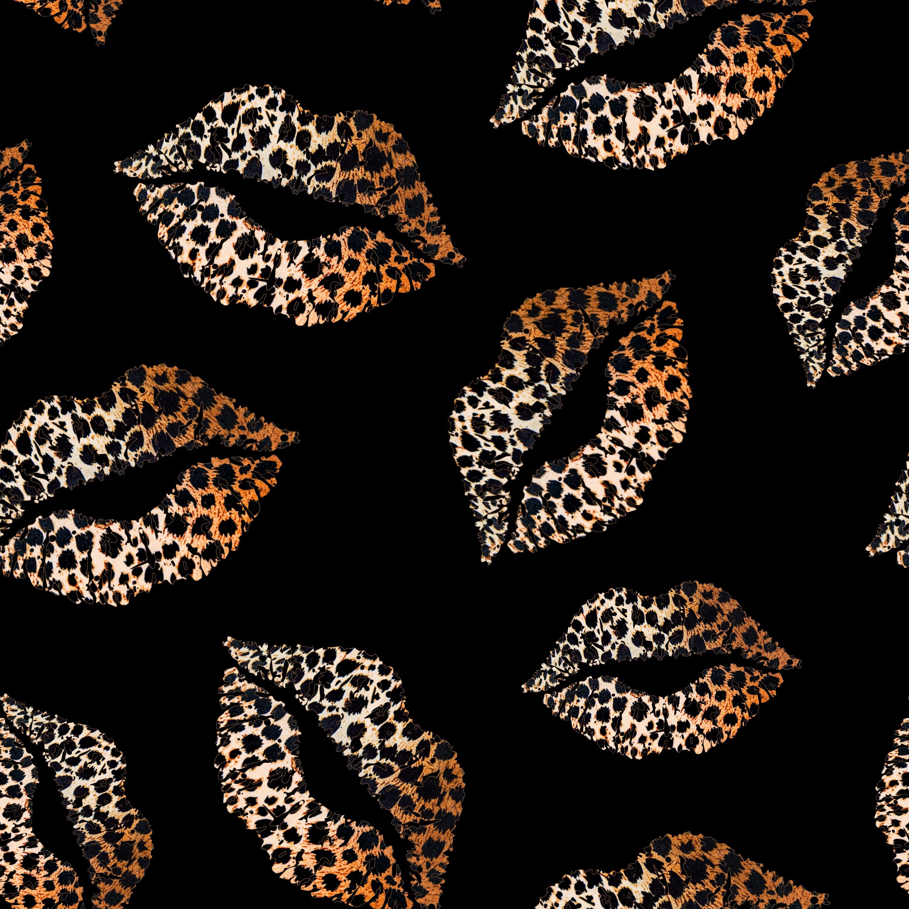 vibrant y2k Leopard print wallpaper ideas