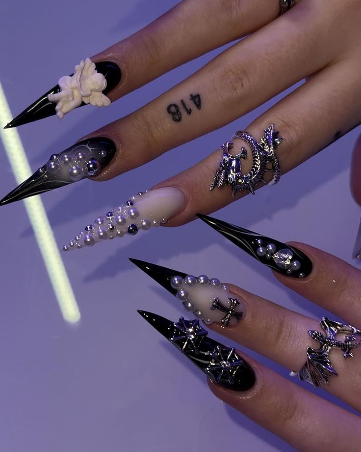 vintage y2k grunge nails styles