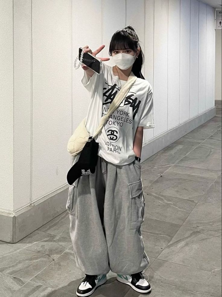 y2k baggy outfits fashion trends