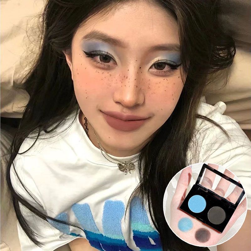 y2k blue eyeshadow 0050