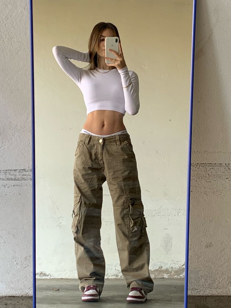 y2k cargo pants fashion