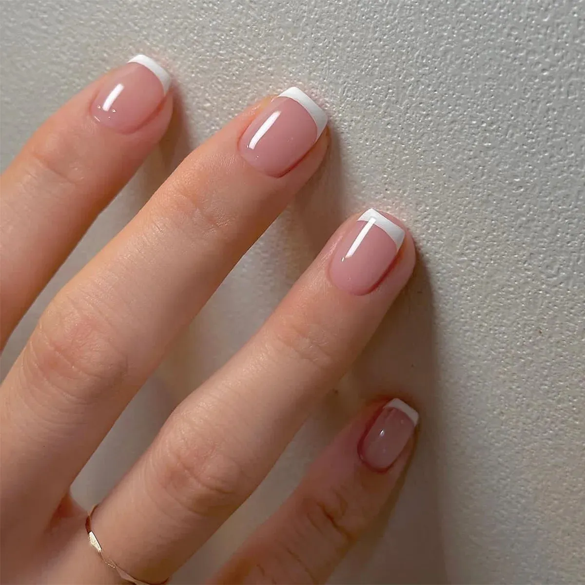 y2k french tip nails 0029