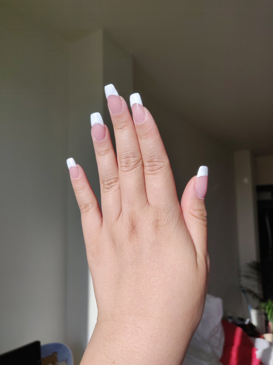 y2k french tip nails 0045