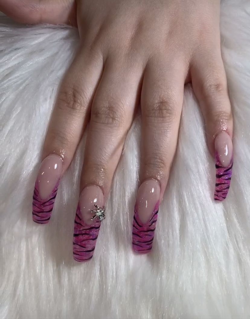 y2k french tip nails 0063