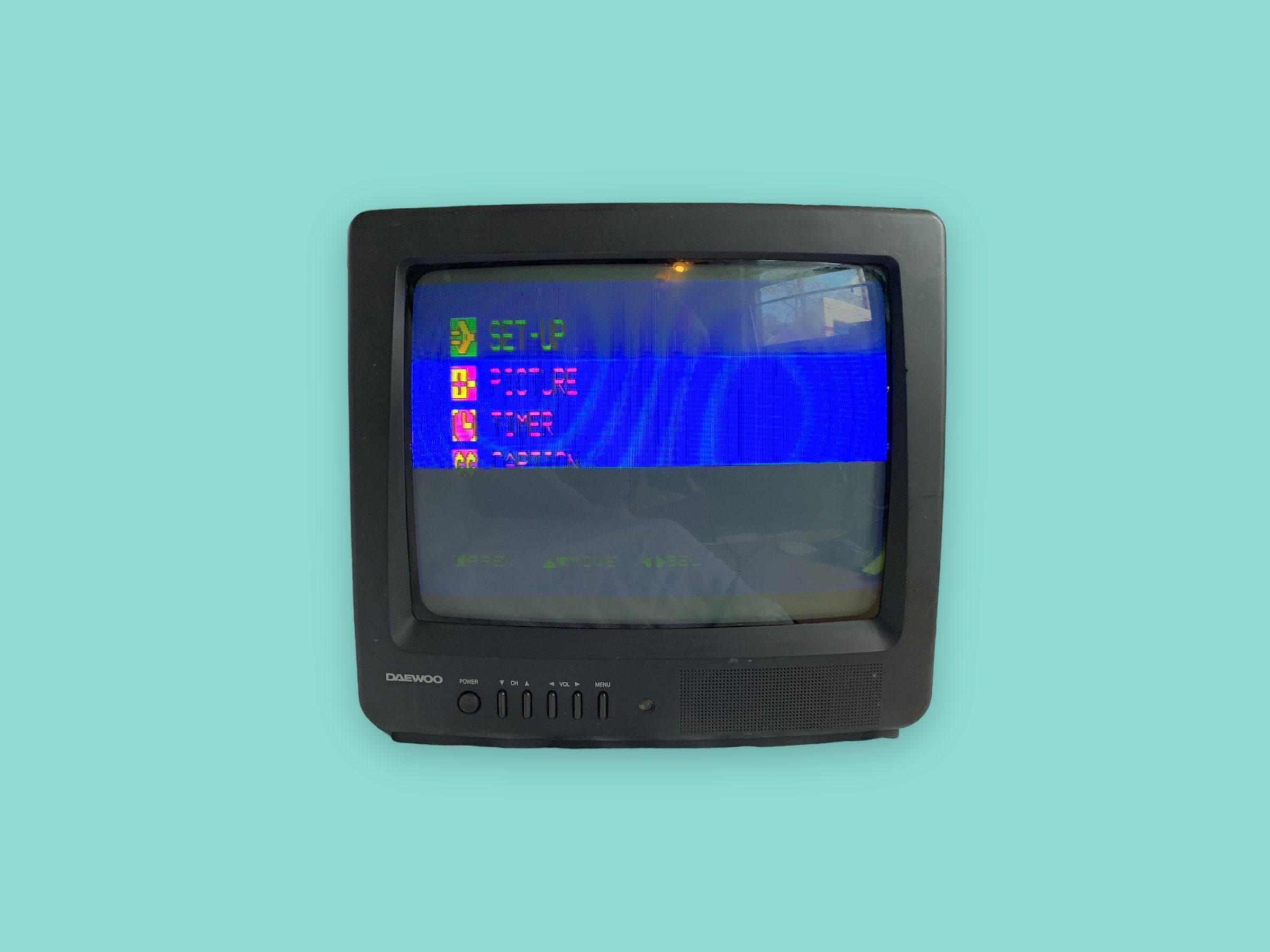 Y2K retro TV nostalgia