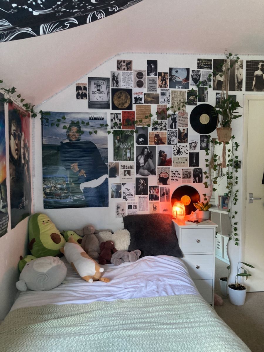 Grunge aesthetic y2k room designs that awaken your inner nostalgia